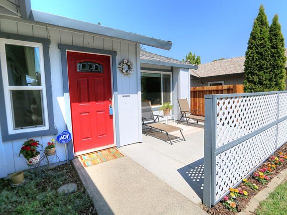 2nd image of 7131 Valeriana Ave