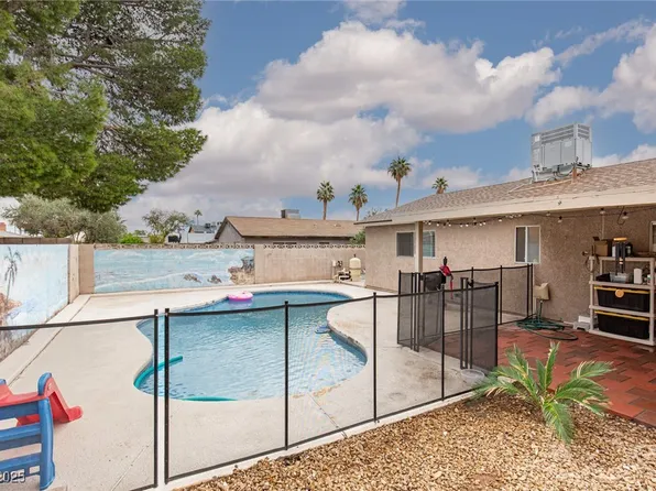 6580 Mountainwood Ln, Las Vegas, NV 89103