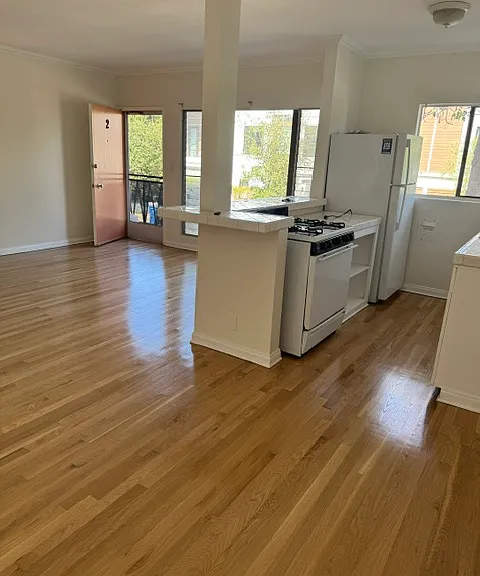 1229 N Spaulding Ave #2 — Photo 1