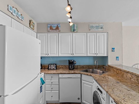 5th image of 2500 N Ocean Blvd. #1402