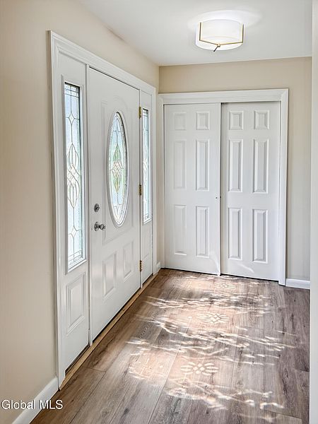 4th image of 14 Cloverleaf Drive