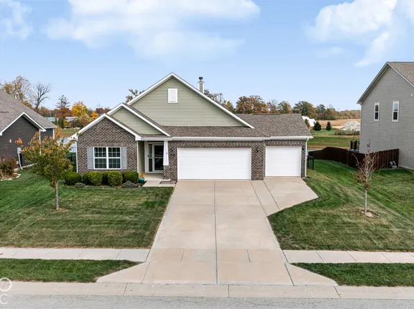 719 N Crystal Dr, Fortville, IN 46040