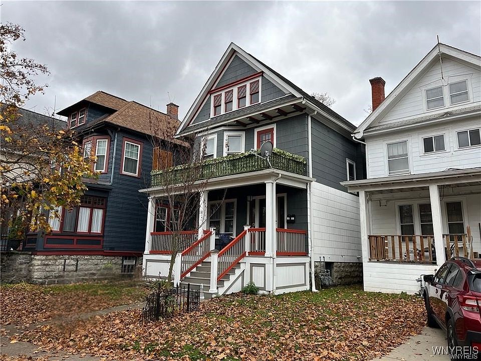 1st image of 130 Greenfield St