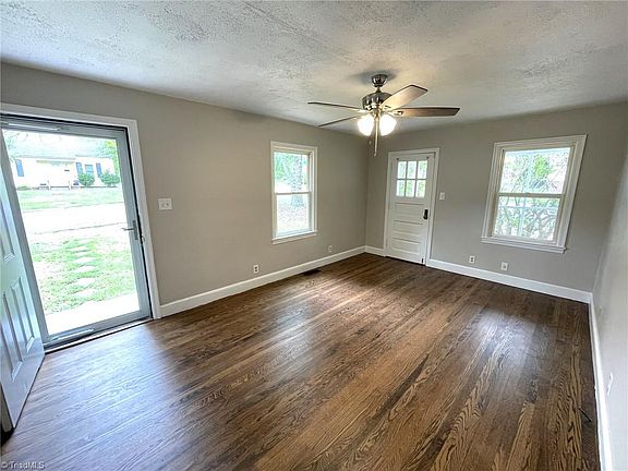 5th image of 1014 McCormick St