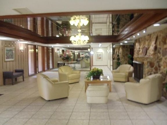 3rd image of 665 NE 195th St APT 122
