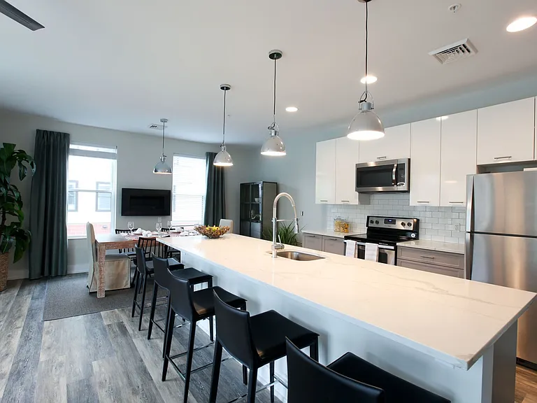 Excelsior Park Apartments — Photo 36