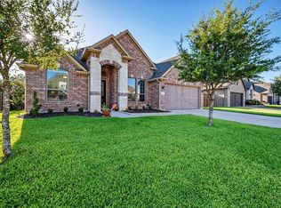 422 Garden Tree Trl, Midlothian, TX 76065
