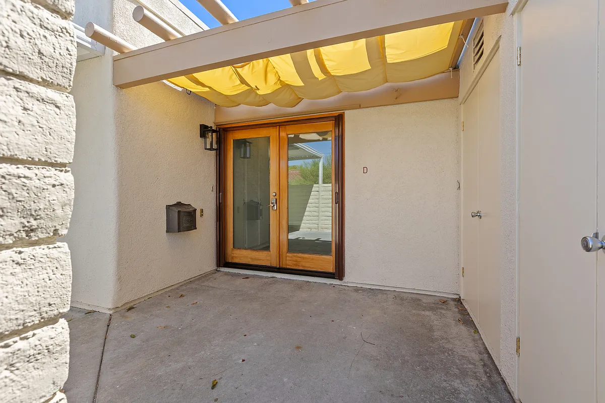 2 bed, 994 sqft, $3,450 — Photo 3