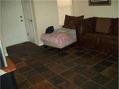 2nd image of 1521 Parkfield Cir