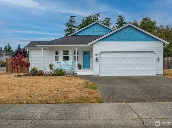 785 SW Puffin Street, Oak Harbor, WA 98277