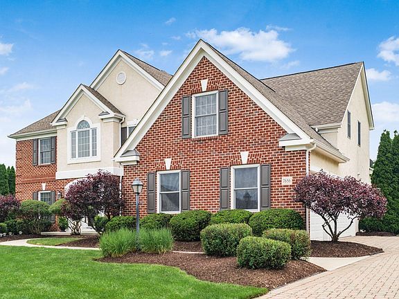 5th image of 7686 Blue Fescue Dr