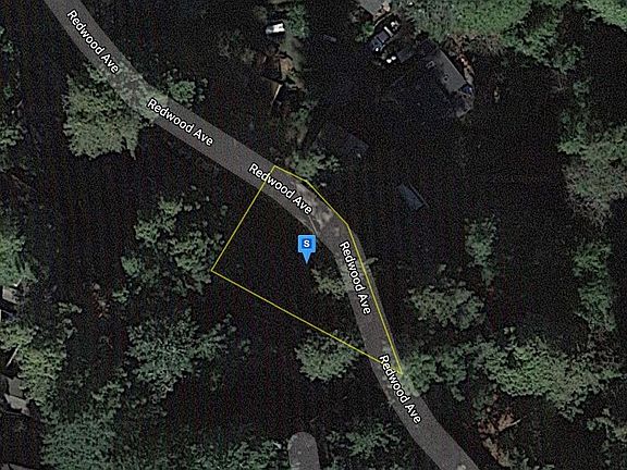 2nd image of 147 Redwood Ave