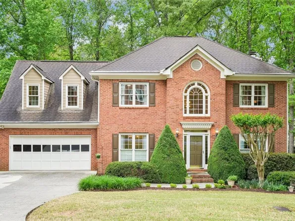 1894 Whitehawk Ct, Lawrenceville, GA 30043