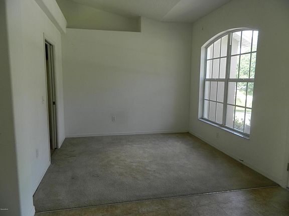 3rd image of 815 Trinidad Ave SE