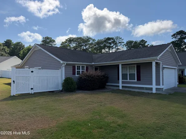 5006 Glen Cove Dr SE, Southport, NC 28461