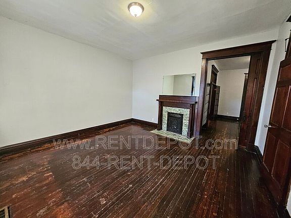 4th image of 308 E Iowa St