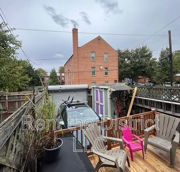 109 P St SW — Photo 30