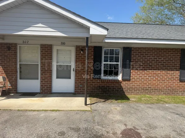 200 Barnhill Ave, Rocky Mount, NC 27803