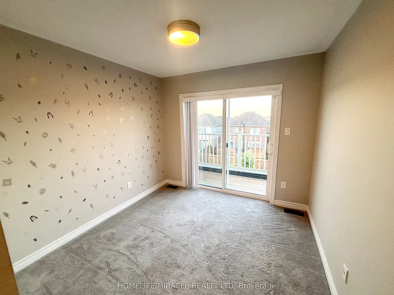 113 Hartley Ave #32 — Photo 17