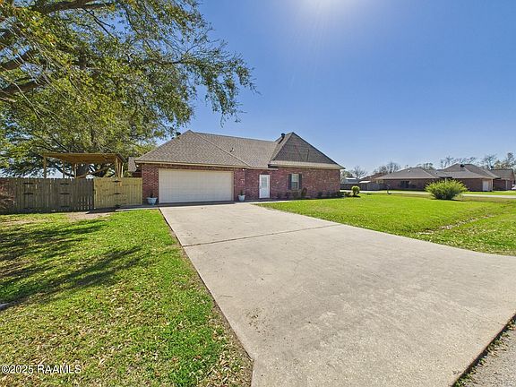3rd image of 204 Cezanne Dr