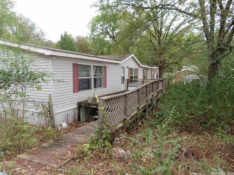 1st image of 104 & 108 Trace Dr