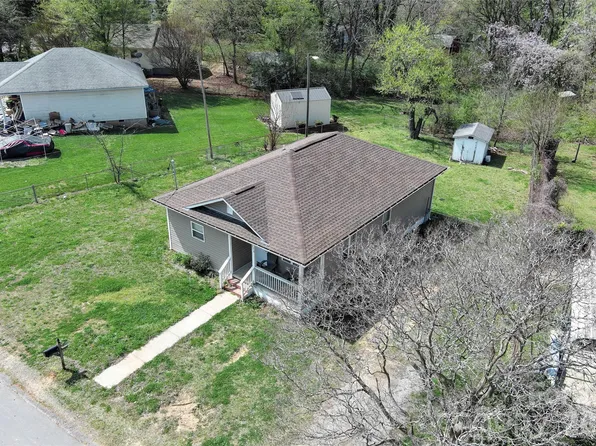 216 Winget Cir, Gastonia, NC 28054