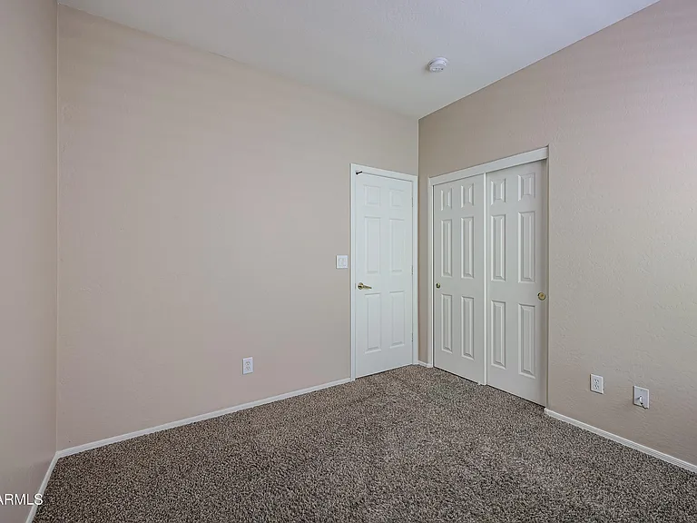 2470 W Warren Dr — Photo 27
