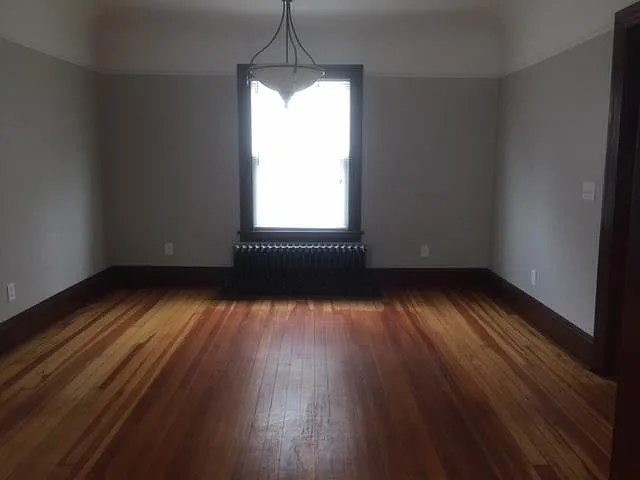 142 N Macomb St — Photo 11