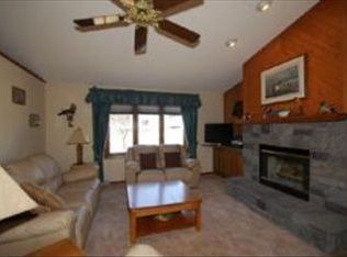 1414 S 168th St, New Berlin, WI 53151