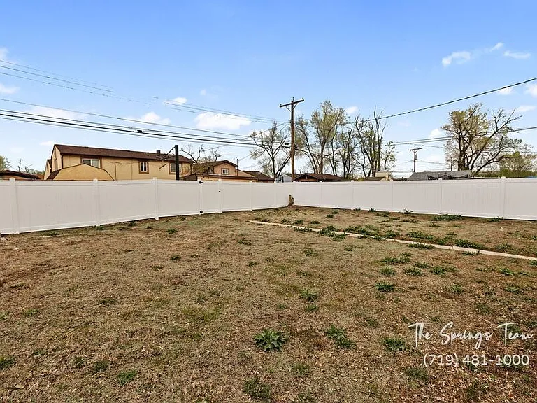 1216 Pando Ave — Photo 26