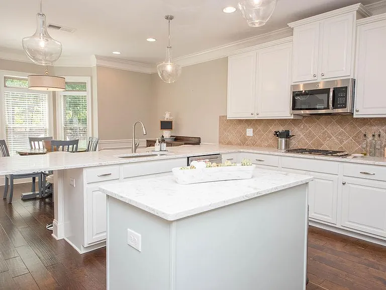 270 Savannah Dr — Photo 5
