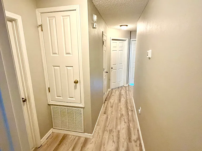 596 Batten Blvd — Photo 18