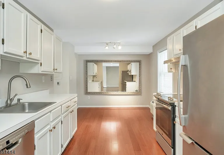 50 Pine St #211 — Photo 8