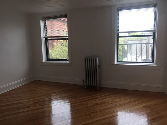 Rented by Skyline Realty LLC II | media 25