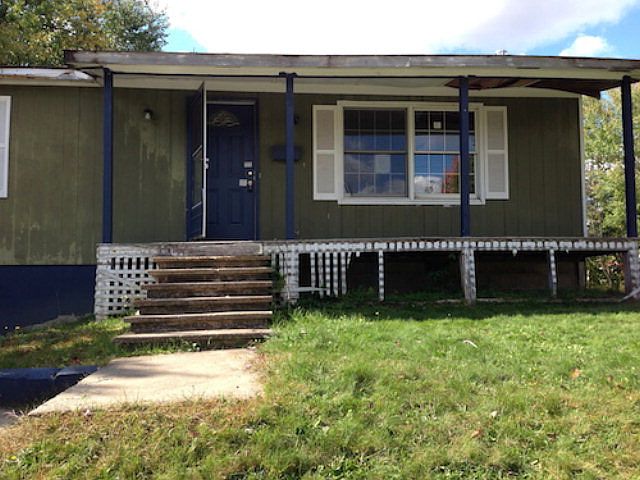2nd image of 38 Lindsay Ave