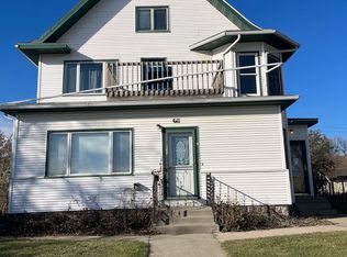 611 W 1st St #5, Webster, SD 57274