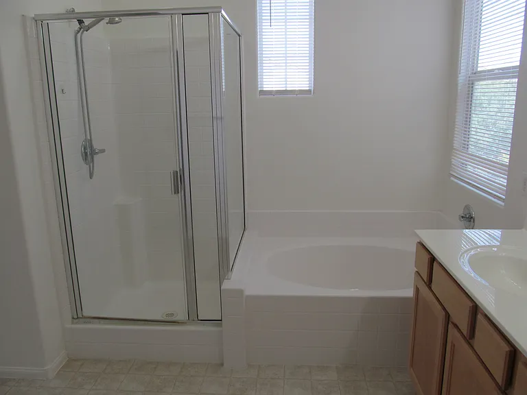 8513 Orly Ave — Photo 32