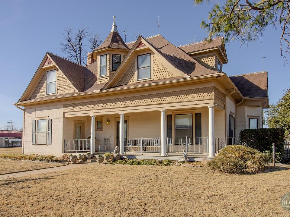 1st image of 2106 Main St #2116