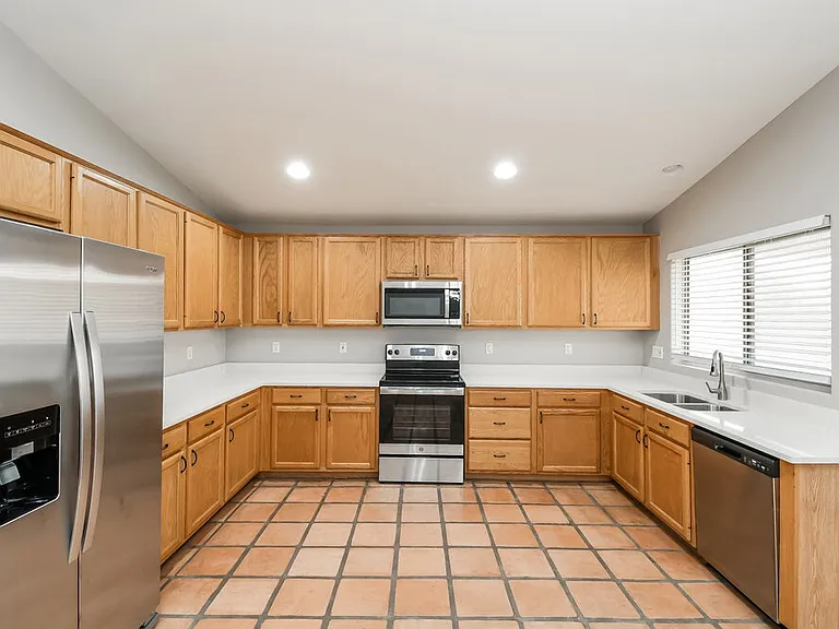 6102 S Ashley Dr — Photo 7