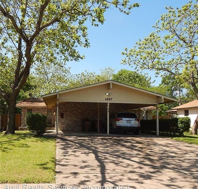 1st image of 1407B Fairfield Dr