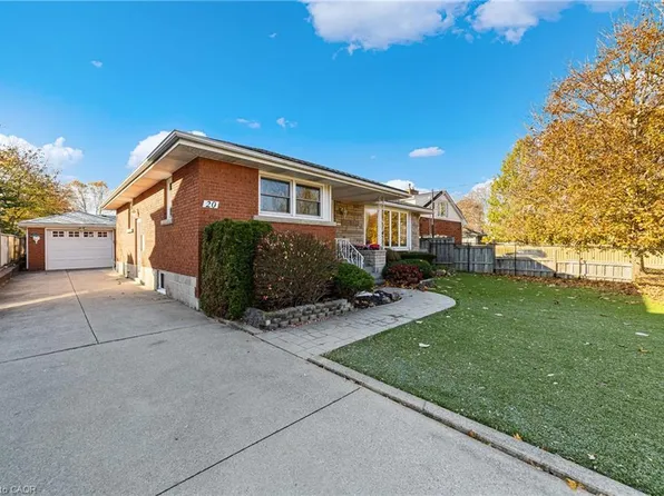 20 Burwell Ave, Hamilton, ON L8G 3L7