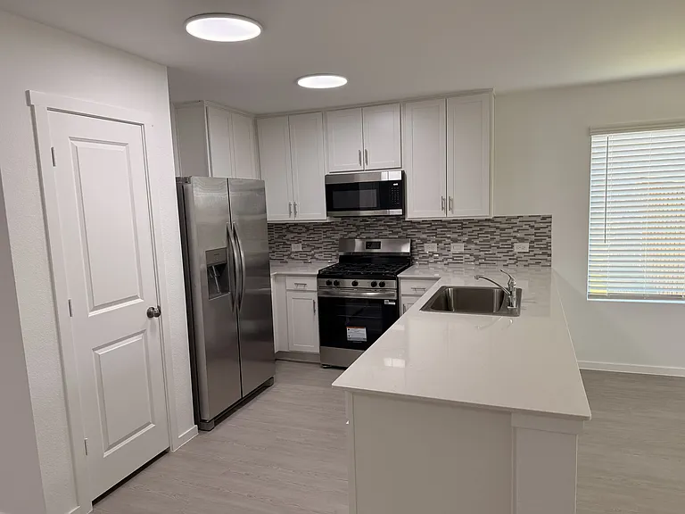7808 Marion Downs Trl — Photo 9