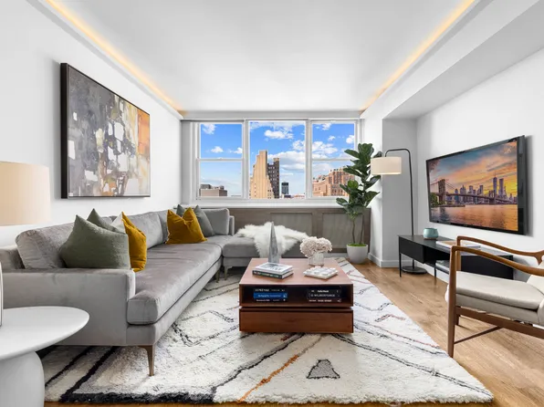 77 7th Avenue image 1 of 6