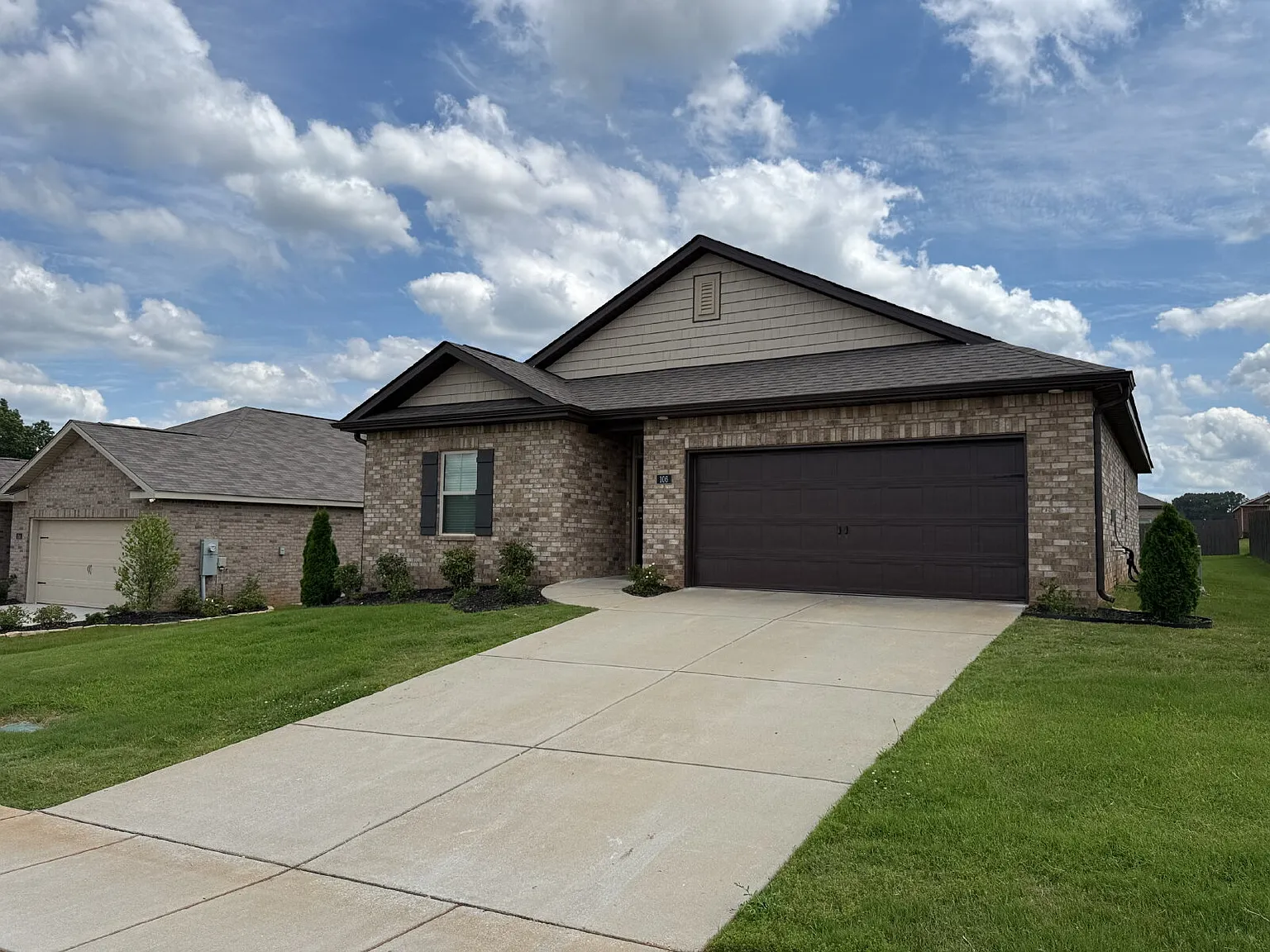 3 bed, 2.0 bath, 1537 sqft, $1,750 — Photo 1