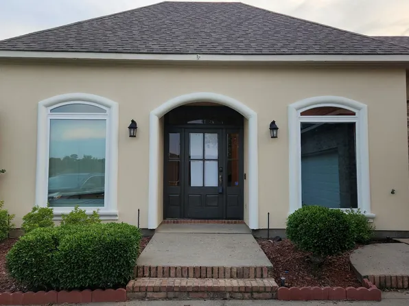 55 Fairway Cir, Haughton, LA 71037
