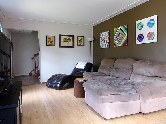 2nd image of 4252 Kentridge Dr SE
