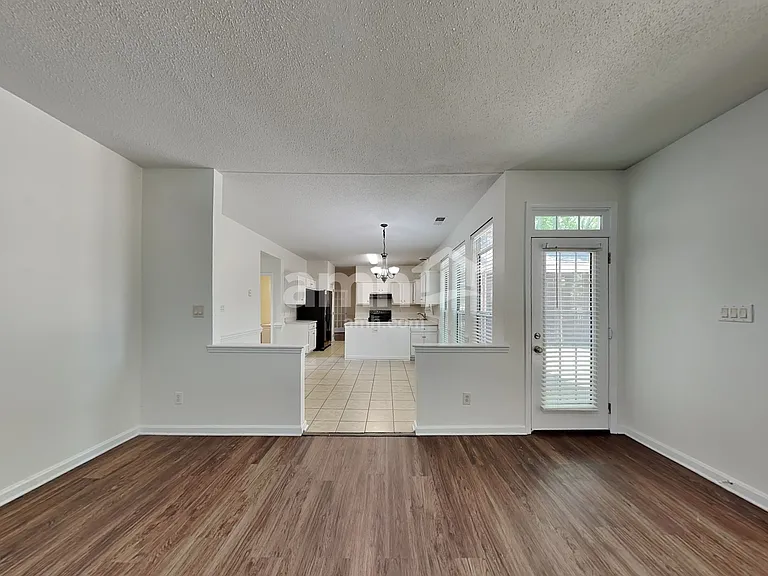 14701 Pomerol Ln — Photo 8