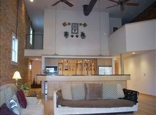 118 N Main St #A, Greenville, SC 29601