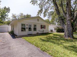 82 Phillips Dr, Decatur, IL 62521