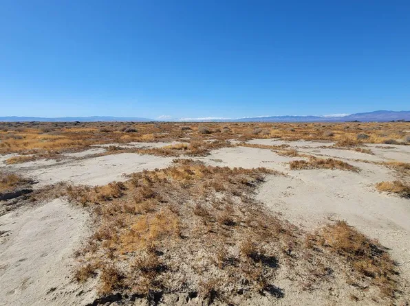 W Vic Avenue St #C5-35, Lancaster, CA 93536